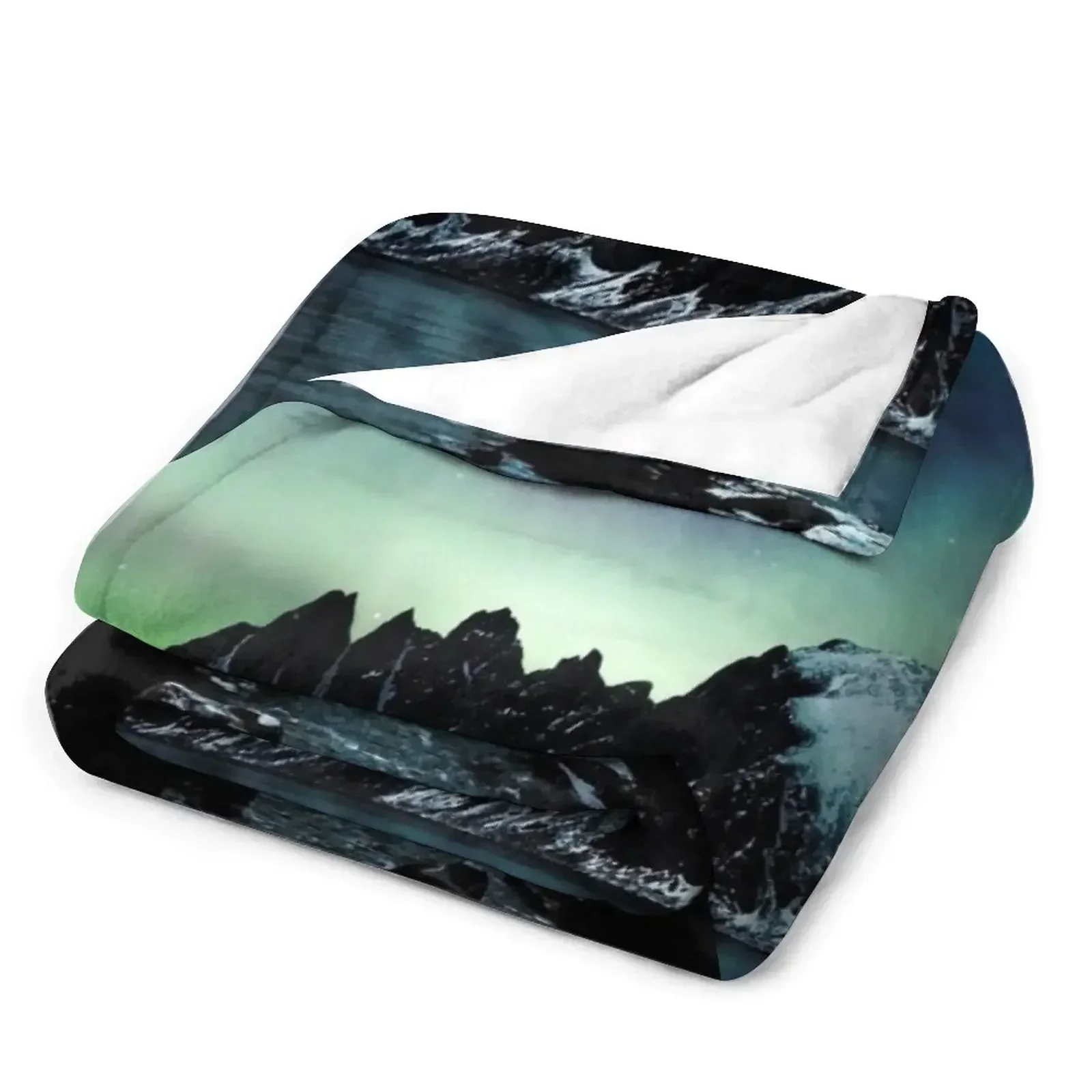 Northern Lights III Throw Blan - Lighting Decoration Ideas For Home ulasan dan harga